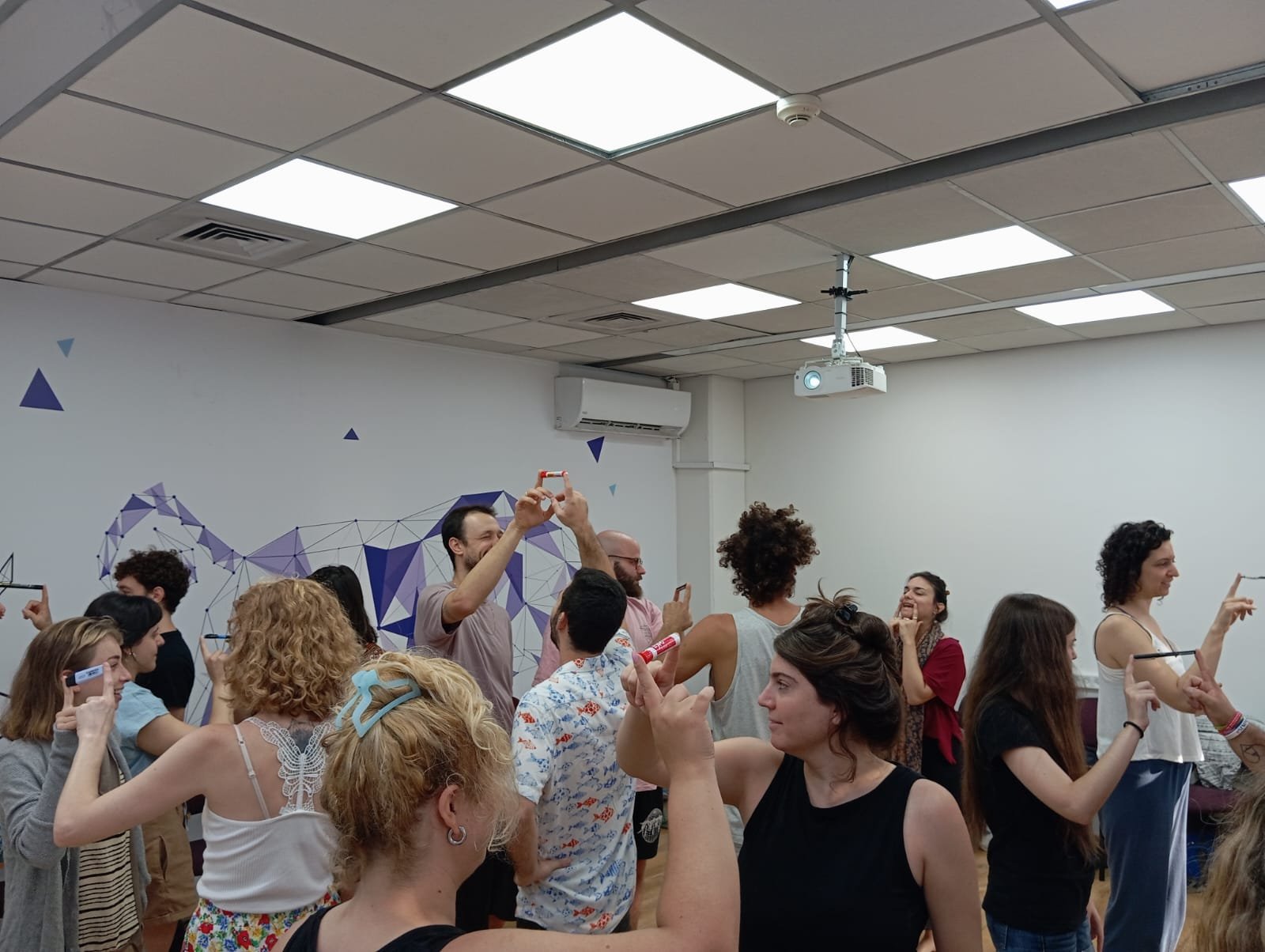 קבוצה בפעילות בקורס